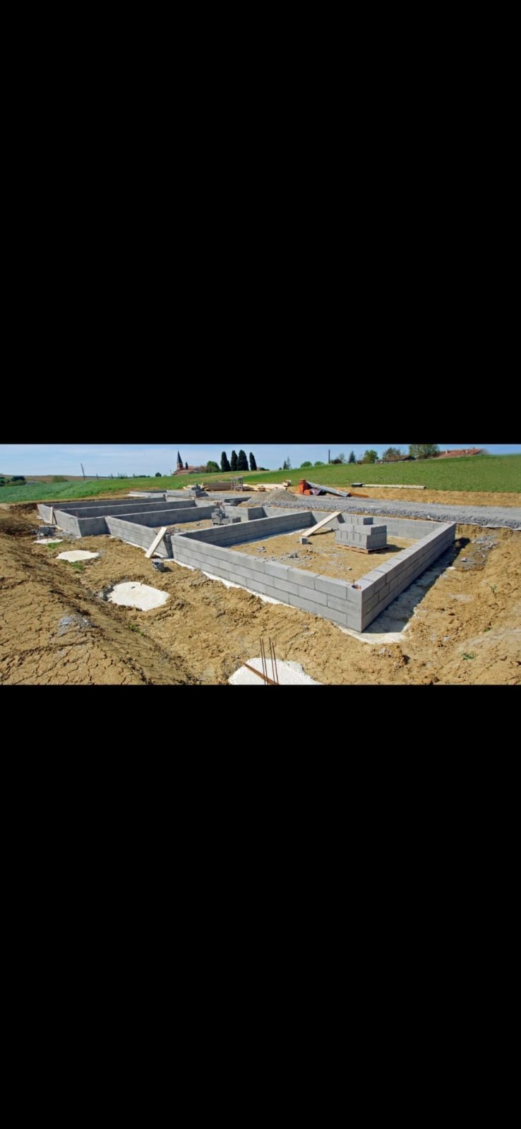 Semelle de fondation en construction